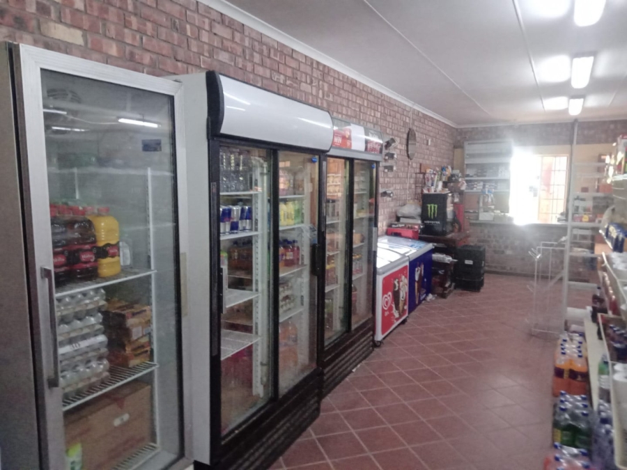 Commercial Property for Sale in Paradise Beach Eastern Cape